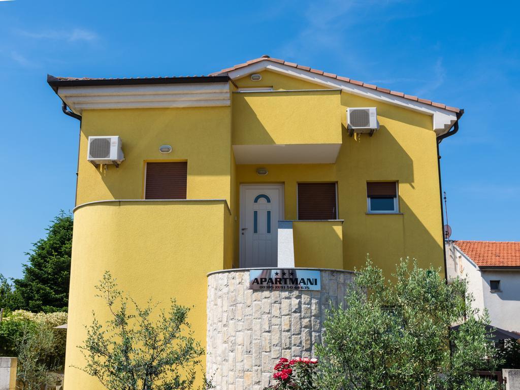 Apartment Manuela *