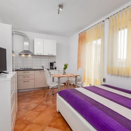Apartments Manuela Pula Exterior photo
